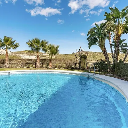 2 Bedroom Beautiful In Vera