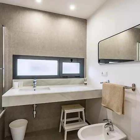 2 Bedroom Beautiful In