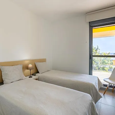 2 Bedroom Beautiful In Apartment